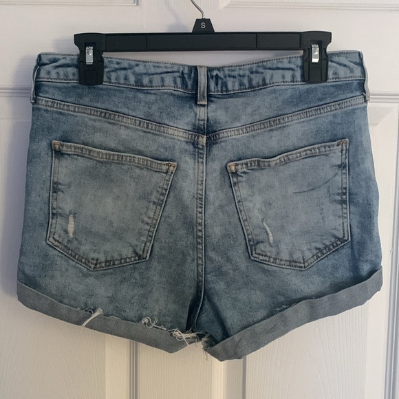 Forever 21 Distressed Denim Shorts Size 27 #329 - Picture 2 of 8